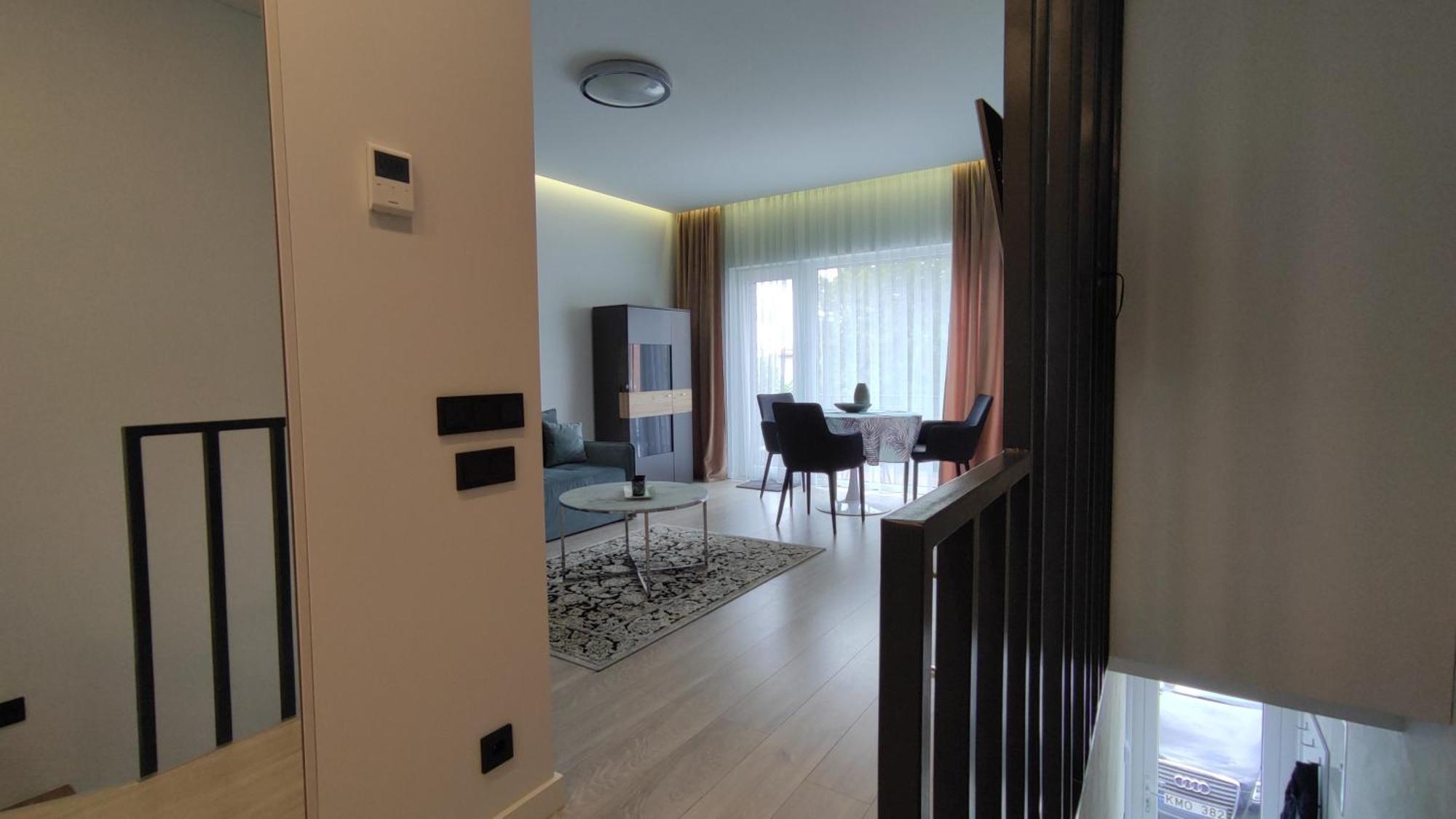New J&R Apartment Near Girstutis, Free Private Parking & Self Check-In 考纳斯 外观 照片