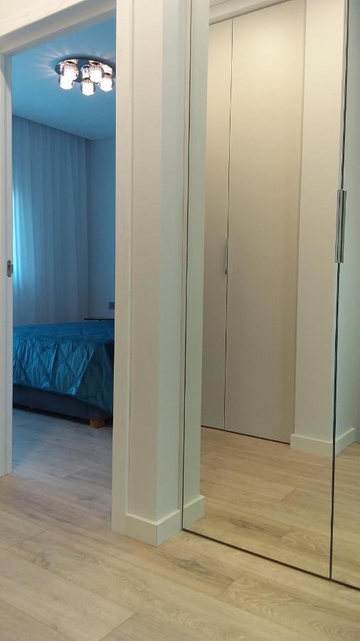 New J&R Apartment Near Girstutis, Free Private Parking & Self Check-In 考纳斯 外观 照片